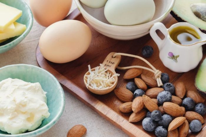 Diet Keto vs Diet Mediterania: Mana yang Cocok untuk Anda?
