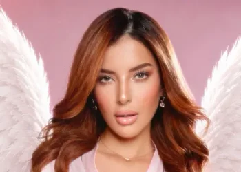 Tasya Farasya Tampil Bak Angel Victoria Secret dengan Glam Nude Pink Terinspirasi Adriana Lima